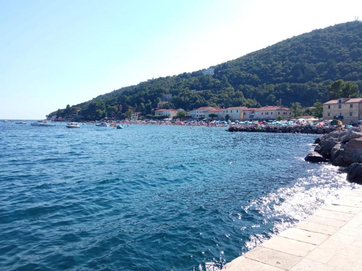 Apartments Lorinda Mošćenička Draga Eksteriør billede