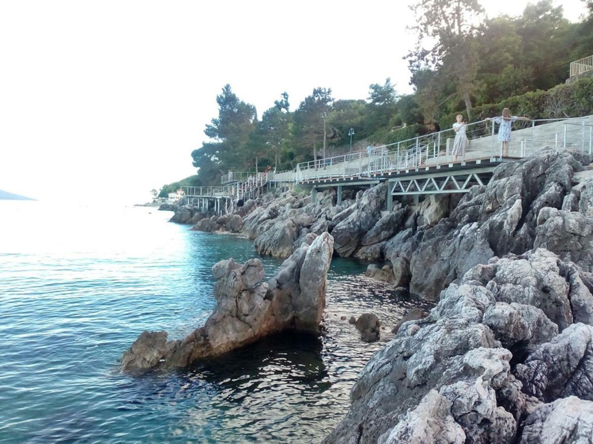 Apartments Lorinda Mošćenička Draga Eksteriør billede